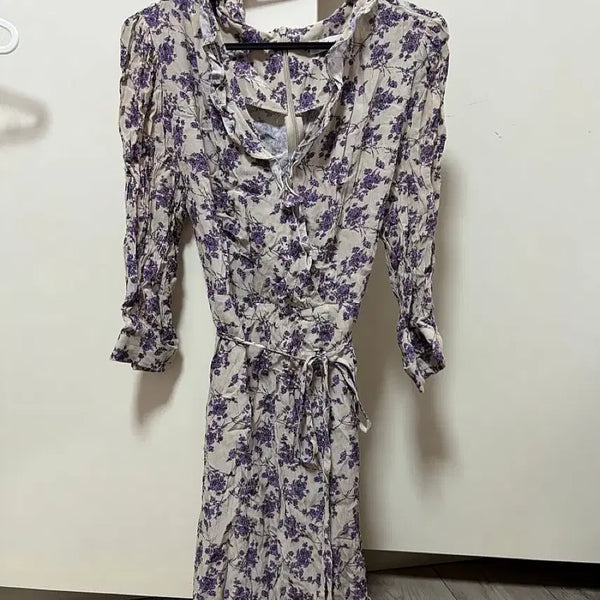 [BUNJANG] Somedays Flower Pattern Wrap Dress with Ruffles and Ribbons / 플라워 패턴 랩 원피스 썸데이즈 퍼플 프릴 리본 원피스