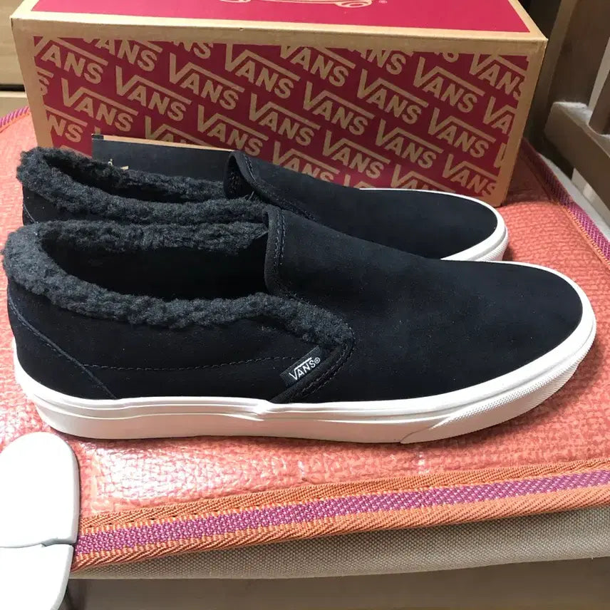 [BUNJANG] Vans Fur Slip-On Black Men's Shoes / 반스 털 슬립온 블랙 265 새상품 팝니다