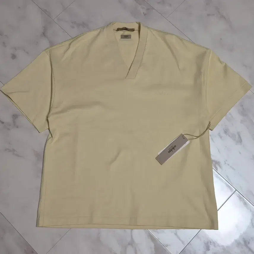 [BUNJANG] Adidas x Fear of God Pale Yellow Short Sleeve T-Shirt / [새상품] 아디다스 x 피어오브갓 페일 옐로우 반팔티 XS, S, XL