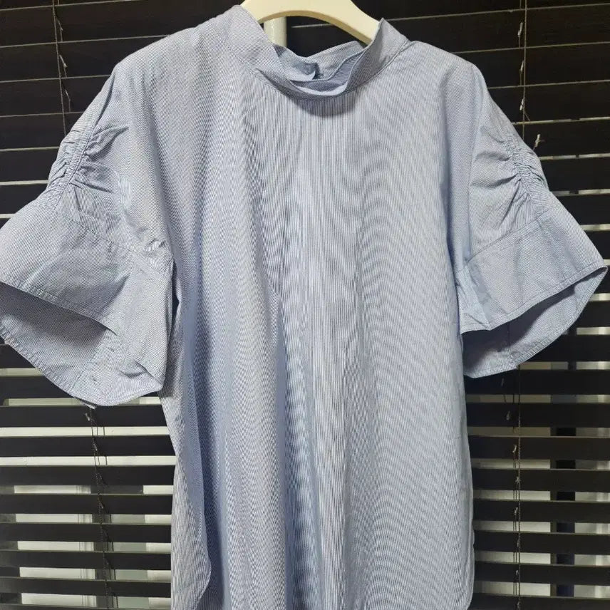 [BUNJANG] System Stripe Shirring Puff Blouse / 시스템 스트라이프 셔링 퍼프  블라우스