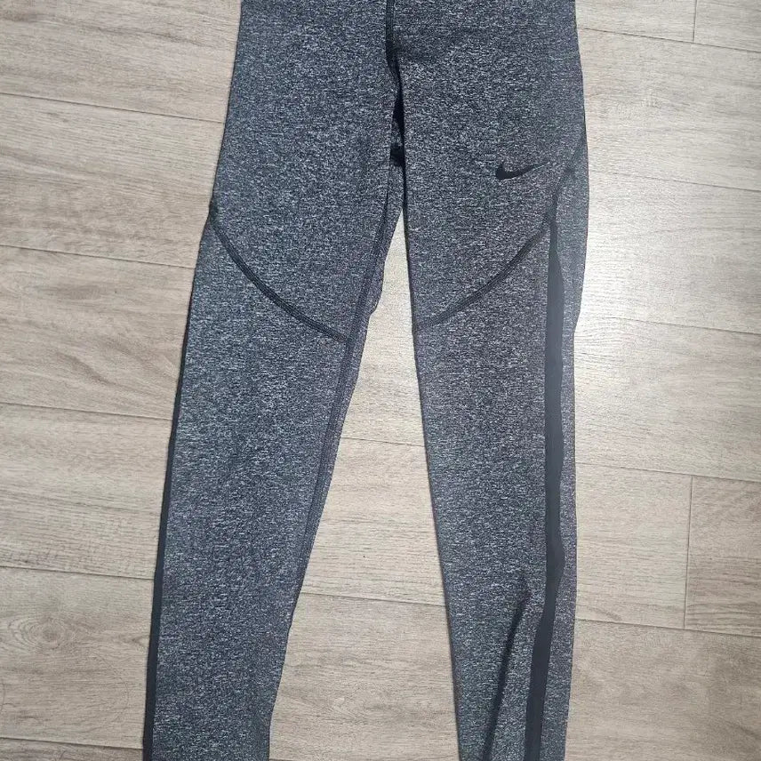 [BUNJANG] Nike Pro Hypercool Leggings XS / [미착용] 나이키 프로 하이퍼쿨 레깅스 XS