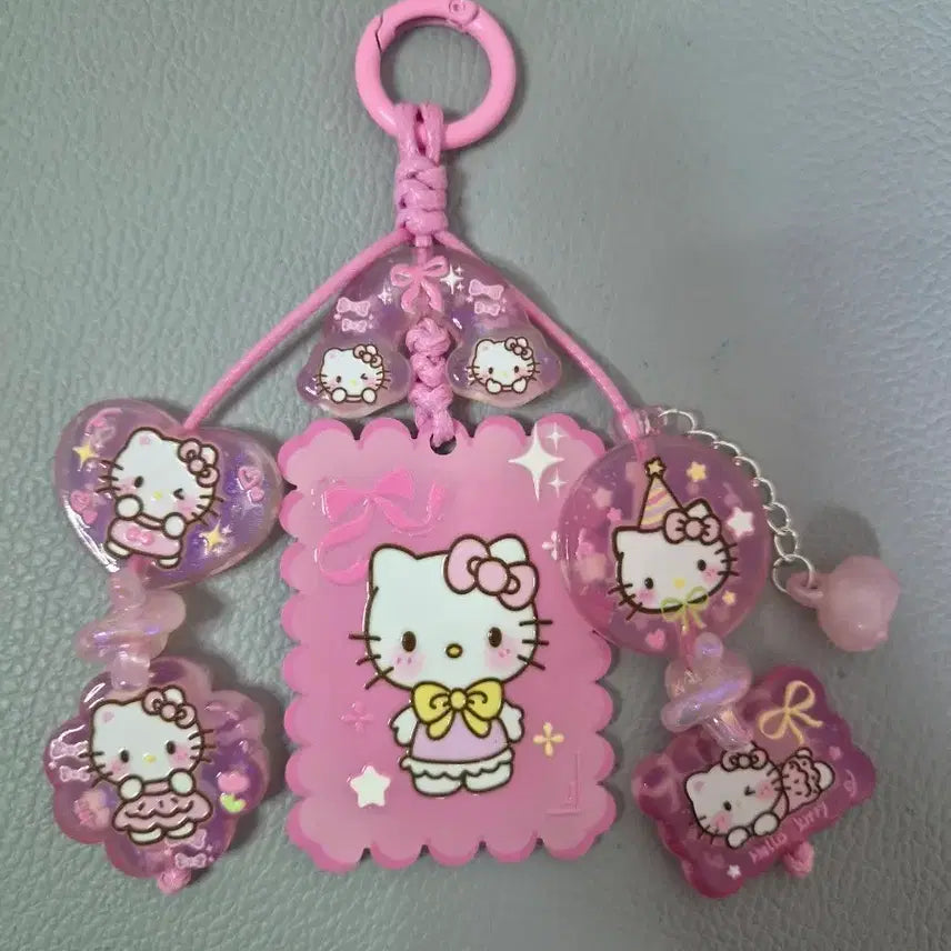 [BUNJANG] Handmade Hello Kitty & Kuromi Keychain / 핸드메이드 헬로키티.블랙.쿠로미 키링