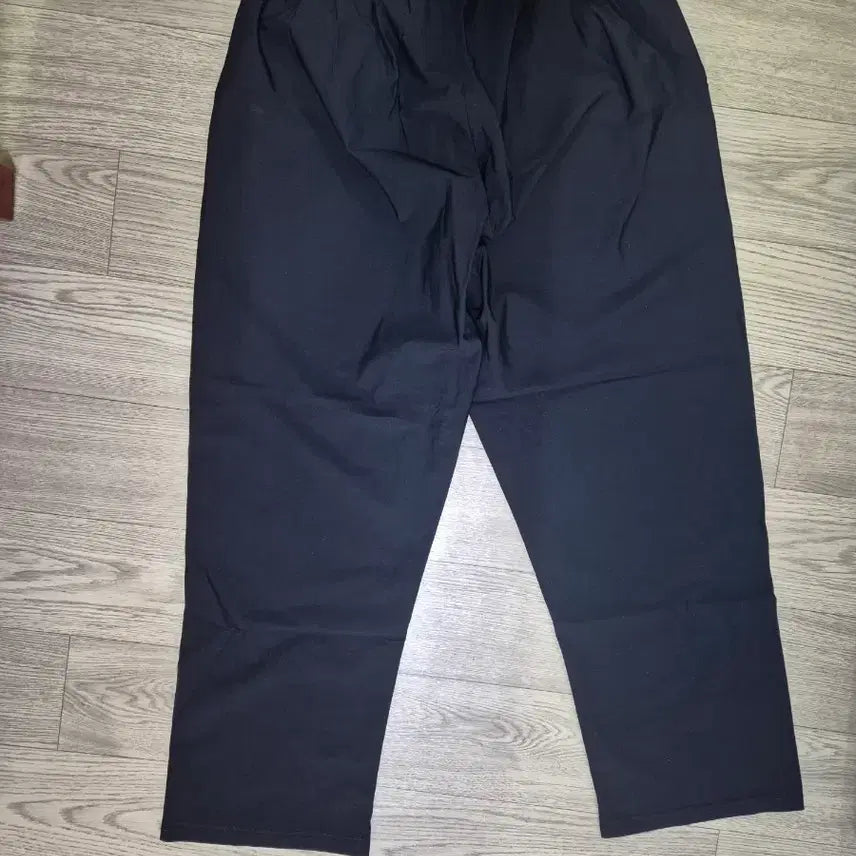 [BUNJANG] Unisex Nylon Cooling Spandex Pants / 공용 블랙 팬츠