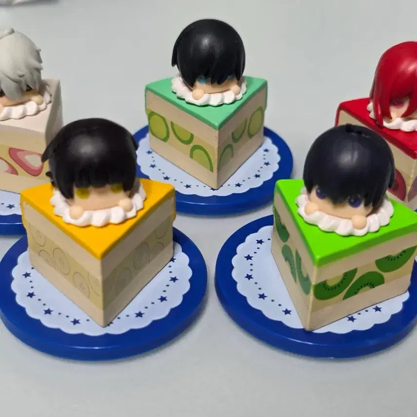 [BUNJANG] Blue Lock Cake Gacha Dessert Keyring / 블루록 케이크 가챠 디저트 키링 가챠