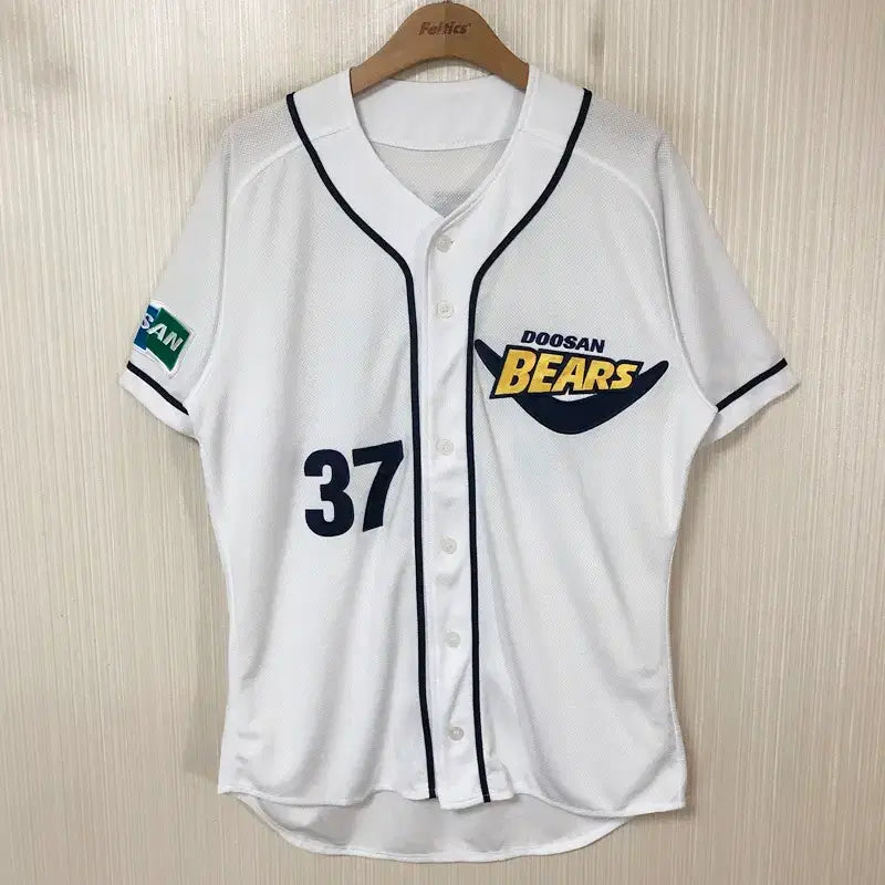 [BUNJANG] Doosan Bears Old Bandal Home Jersey #37 Park Gun-woo (Size 100) / KBO 위팬 두산베어스 올드반달 홈유니폼/져지 100 #37 박건우