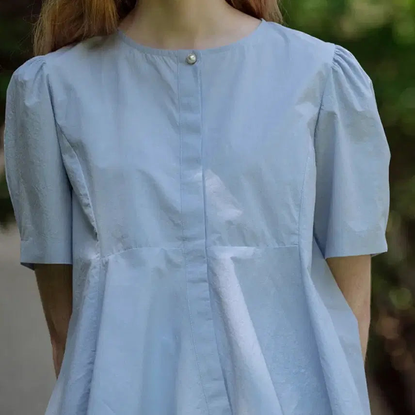 [BUNJANG] Tillidie Pearl Point Flare Blouse / 틸아이다이 펄 포인트 플레어 블라우스