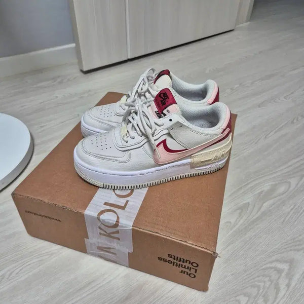 [BUNJANG] Nike Air Force 1 Low Women's Shoes (225) / (225) 나이키 포스로우