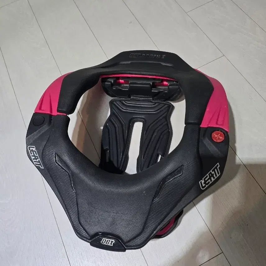 [BUNJANG] Riet E-Neck Brace 5.5 S/M / 리에뜨 넥브레이스 5.5 S/M 사이즈