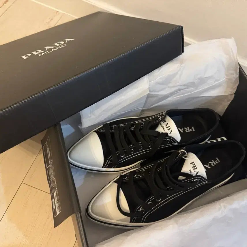 [BUNJANG] Prada Sneakers Black / (새제품) 프라다 스니커즈 블랙 265