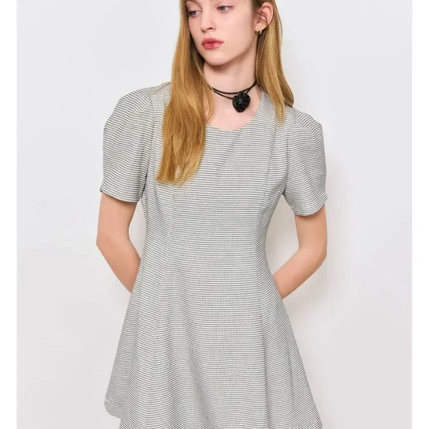 [BUNJANG] General Idea Puff Sleeve Tweed Dress M / [미착용/정품] 제너럴아이디어 퍼프소매 트위드 원피스 M