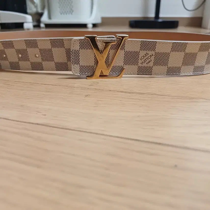 [BUNJANG] Louis Vuitton Damier Azur Pattern LV Initial Belt / 정품)남성루이비통 다미에아주르패턴LV벨트