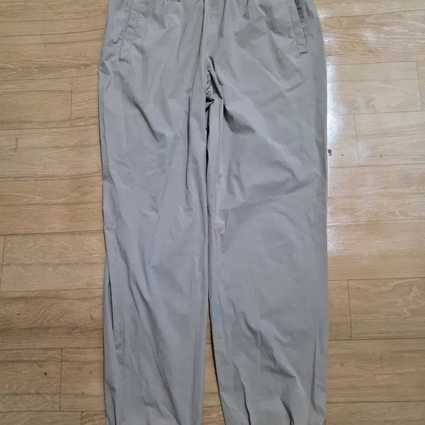 [BUNJANG] Beige Jogger Training Pants / 베이지색 조거  팬츠. S 90