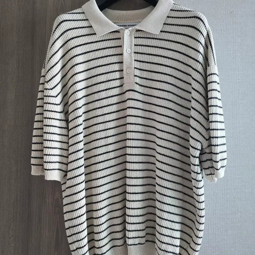 [BUNJANG] Branded Ivory Stripe Knit / 브랜디드 아이보리 스트라이프 니트