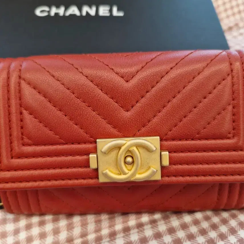 [BUNJANG] Chanel Boy Chanel Card Holder Red Vintage 2017 / 샤넬 보이 샤넬 카드 지갑 레드(A급)