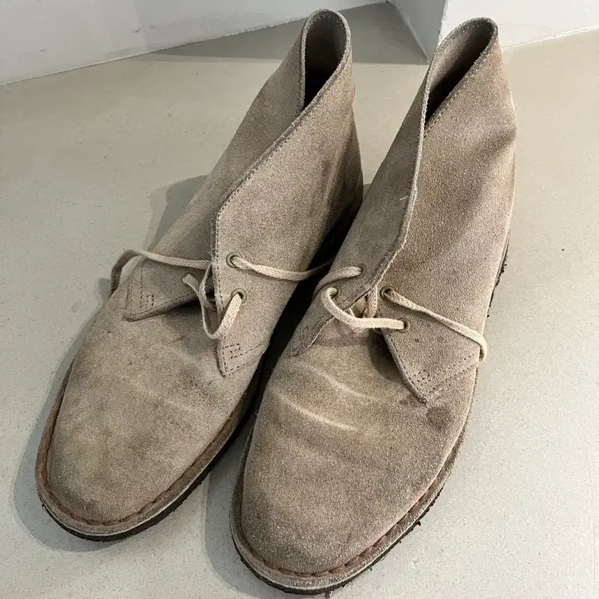[BUNJANG] Clarks Desert Boots Sand Beige Suede / 클락스 데저트 부츠 260 샌드베이지