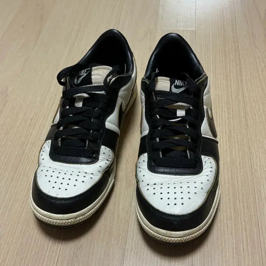 [BUNJANG] Nike Orca Limited Edition 265mm / 나이키 범고래 한정판 265사이즈
