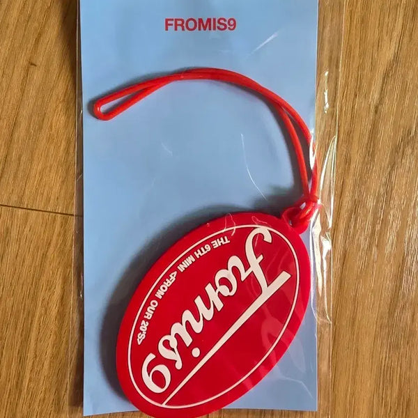 [BUNJANG] fromis_9 Luggage Tag / 프로미스나인 러기지 택 판매합니다.