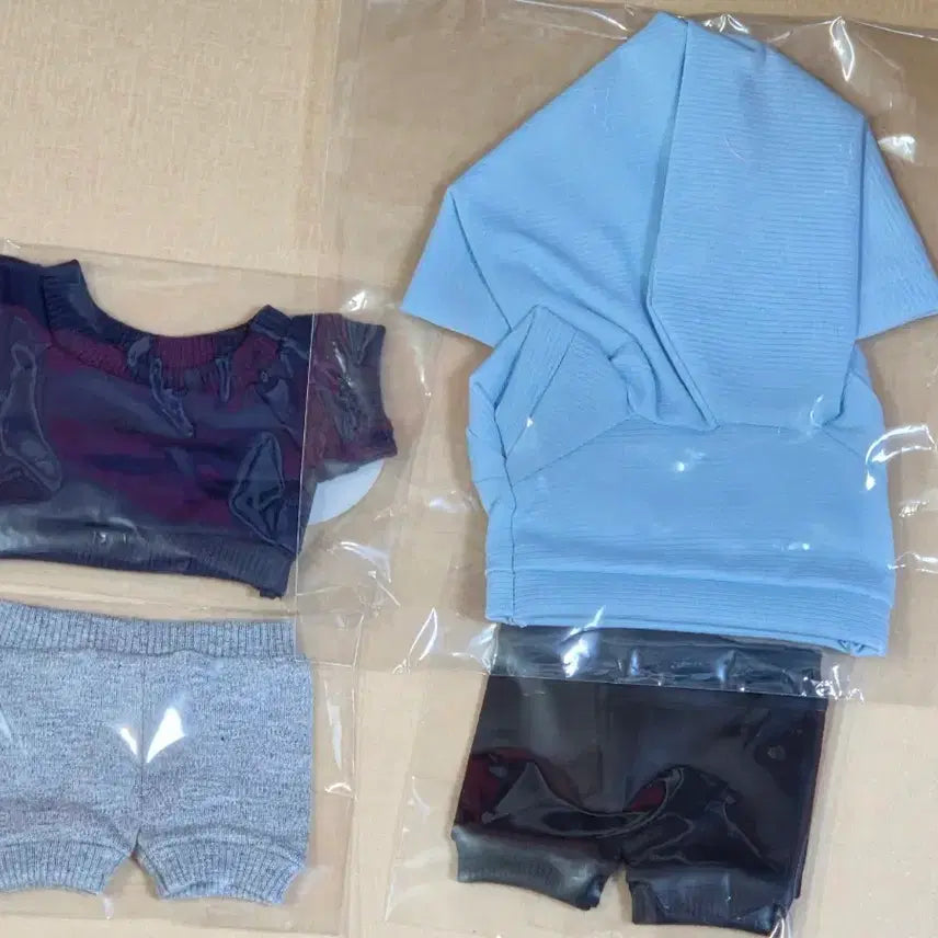 [BUNJANG] Shin Haeryeong Park Muhyeon Original Costume 20cm Doll Clothes Set / 어바등 신해량 박무현 원작 의상 20cm 인형 옷