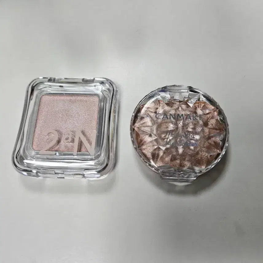 [BUNJANG] 2aN Pure Glassy Highlighter (Sugar Veil) & Canmake Melty Glow Rouge Highlighter (Warm Coral) / 투에이앤 퓨어 글래시하이라이터 슈가베일, 캔메이크 무뉴토 하이라이터 03
