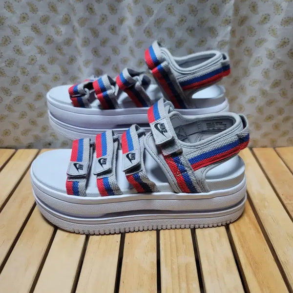 [BUNJANG] Nike Icon Classic Sandals (Size 240) / 나이키 아이콘 클래식 샌들  240