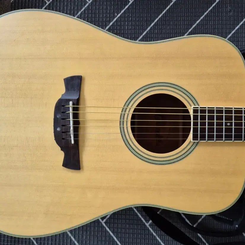 [BUNJANG] Crafter Acoustic Guitar JUNE / 크래프터 통기타