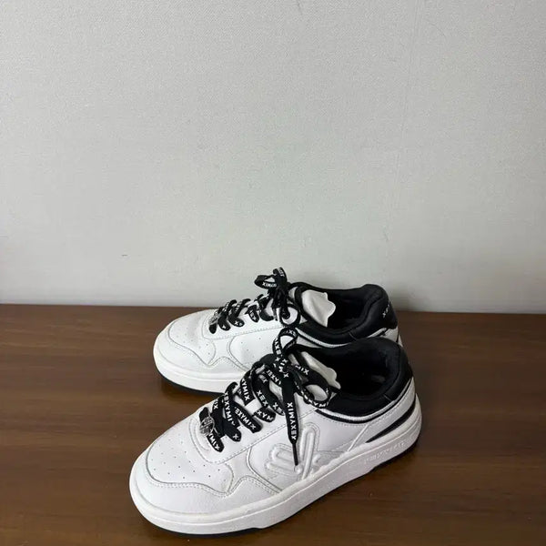 [BUNJANG] Jessie Mix Sneakers Athletic Shoes Size 240 / 제시믹스 스니커즈 운동화 240사이즈