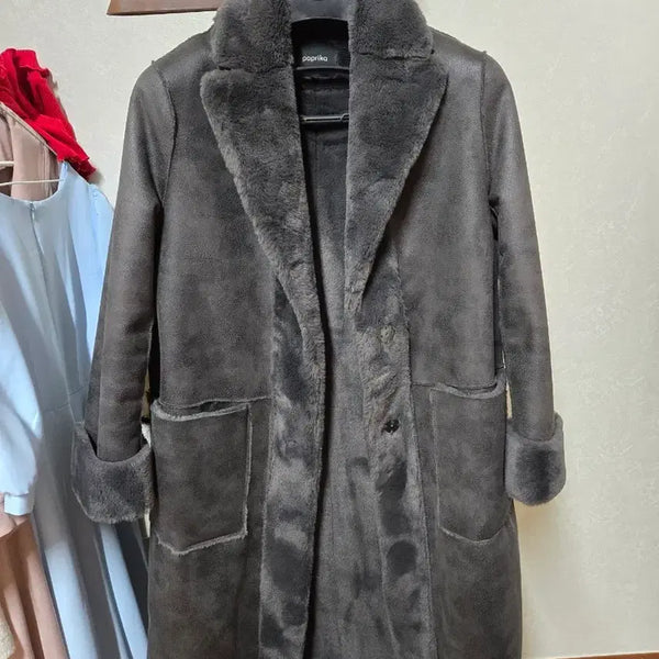 [BUNJANG] Women's Faux Suede Fur Lined Leather Coat / 여성 털코트/ 부드러운 가죽 털 코트