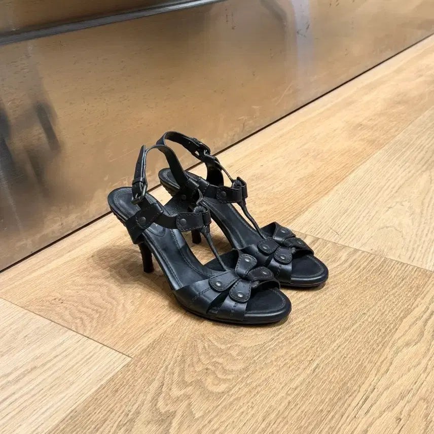 [BUNJANG] Bottega Veneta Black Leather Strap Sandal Heels / 보테가베네타 블랙 레더 스트랩 샌들 힐