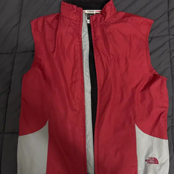 [BUNJANG] The North Face Lightweight Vest Red/Gray / 노스페이스 경량 조끼 빨강/회색