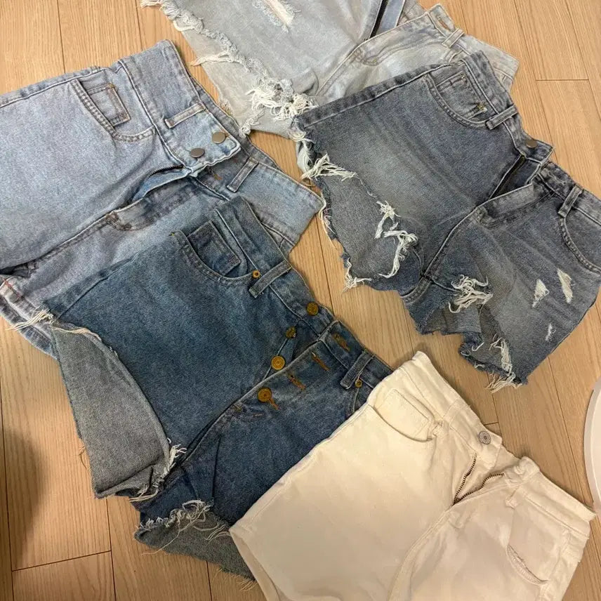 [BUNJANG] High Waist Denim Shorts / 지그재그 에이블리 핫팬츠 여성 반바지 하이웨스트 청바지