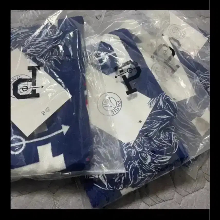 [BUNJANG] Lee Kang-in Paris Saint-Germain Korean Scarf / PSG 이강인 한글 머플러
