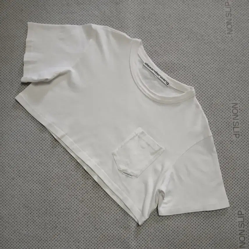 [BUNJANG] Alexander Wang Cropped Short Sleeve T-Shirt White / 알렉산더왕 크롭 반팔 티셔츠 화이트