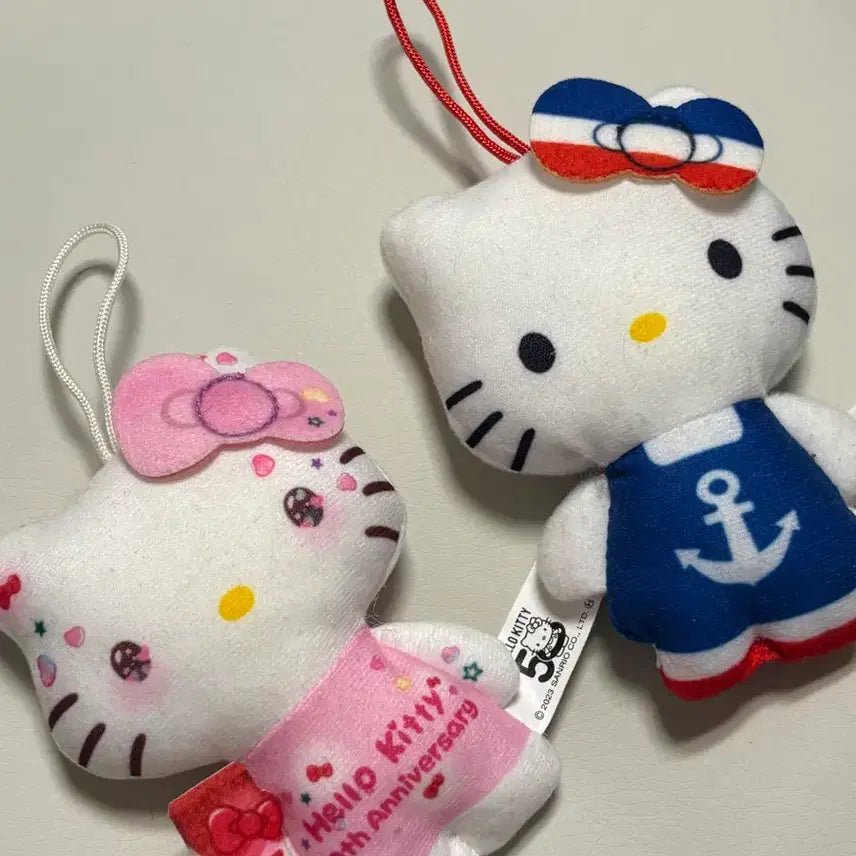 [BUNJANG] Sanrio Hello Kitty 50th Anniversary McDonald's Happy Meal Doll Keychain Set Bundle / 산리오 헬로키티 키티 50주년 해피밀 맥도날드 인형 키링 세트 일괄
