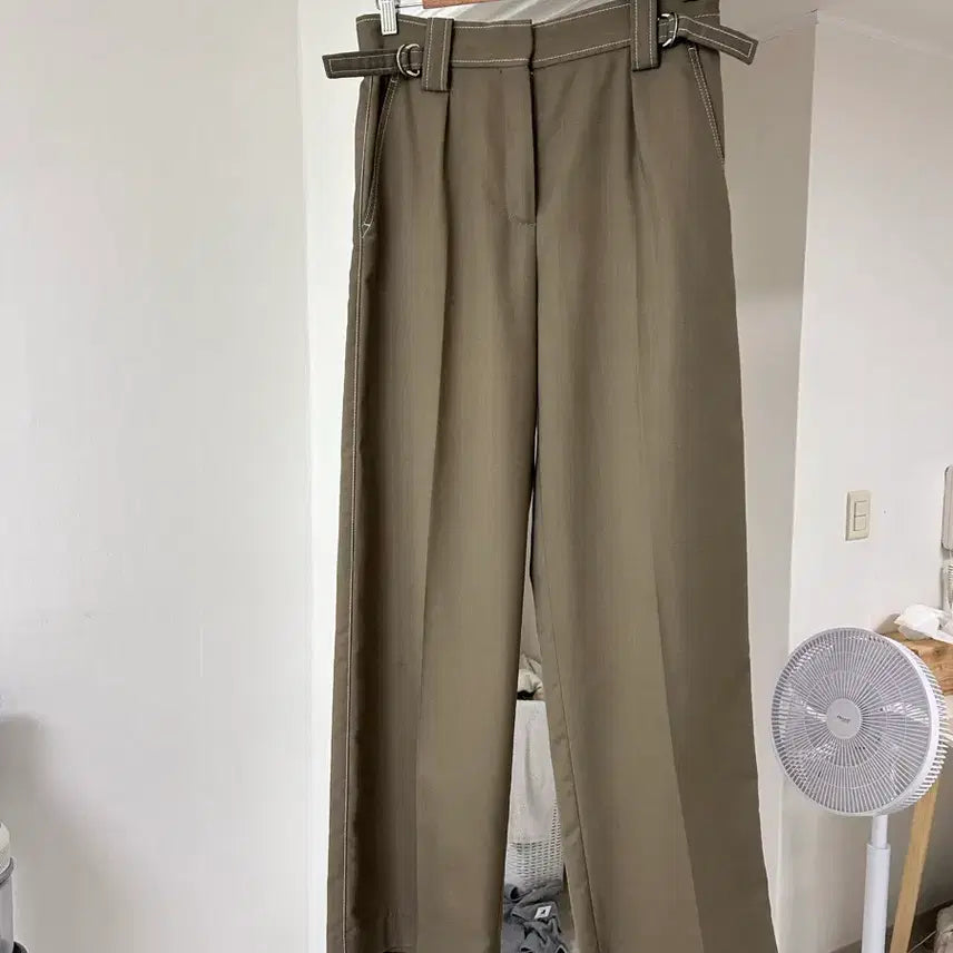 [BUNJANG] Maje Pinched Wide-Leg Slacks - Khaki / maje 마쥬 핀턱 슬랙스 / 한섬 산드로 타임 스타일