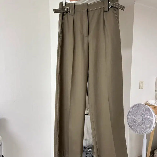[BUNJANG] Maje Pinched Wide-Leg Slacks - Khaki / maje 마쥬 핀턱 슬랙스 / 한섬 산드로 타임 스타일
