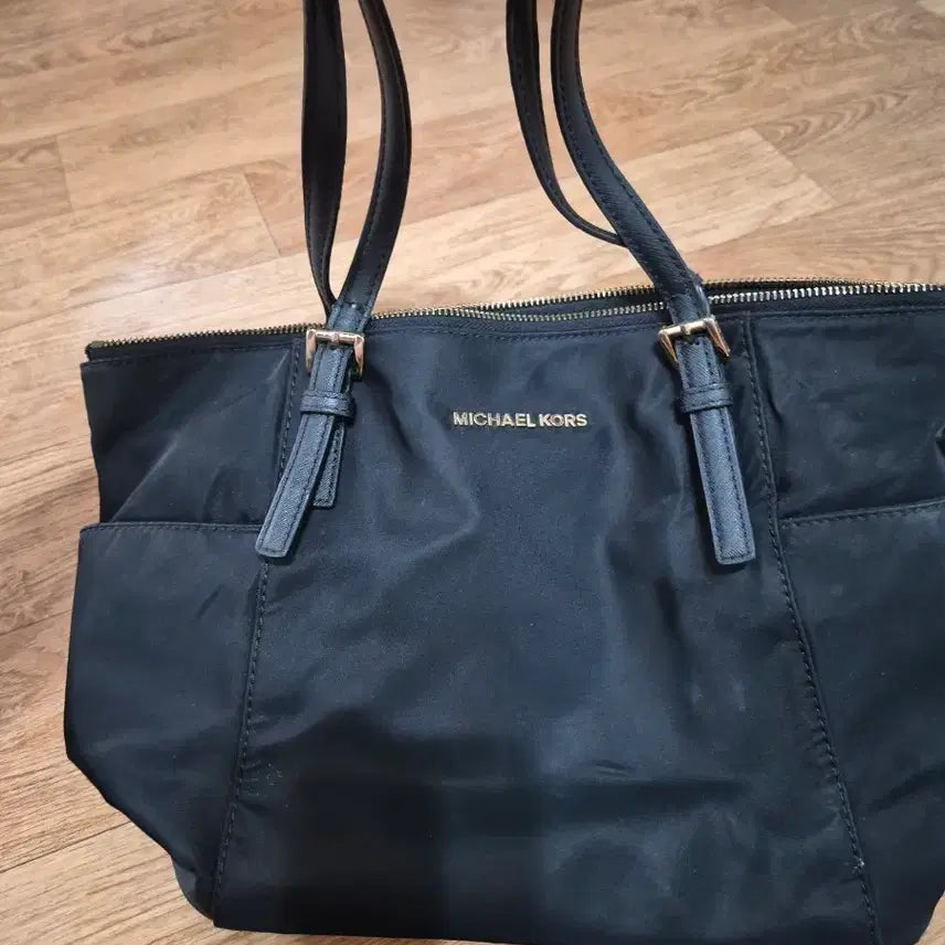 [BUNJANG] Michael Kors Black Nylon Shoulder Bag / [정품] 마이클코어스 블랙 나일론 숄더백 (상태 깨끗해요!)