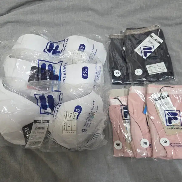 [BUNJANG] Fila Bra and Panty Set Bundle / 휠라 브라 팬티 세트 일괄