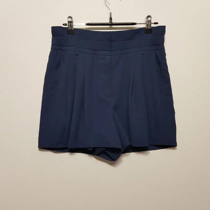 [BUNJANG] OBZEE Women's Pinched Shorts Navy Size 55 (27) / 오브제/여성핀턱쇼츠반바지/네이비/55(27)/파라오쇼핑