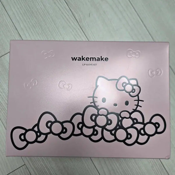 [BUNJANG] WAKEMAKE x Hello Kitty Lip & Eye Kit Ready Bag Pink Limited Edition / <미개봉 반택포> 웨이크메이크 헬로키티 립앤아이 키트 레디백 핑크