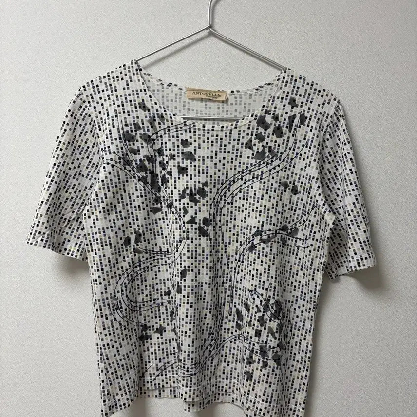 [BUNJANG] Antonelli Italian Luxury Brand Women's Short Sleeve T-Shirt / 이태리 명품 브랜드 안토넬리 반팔 티셔츠