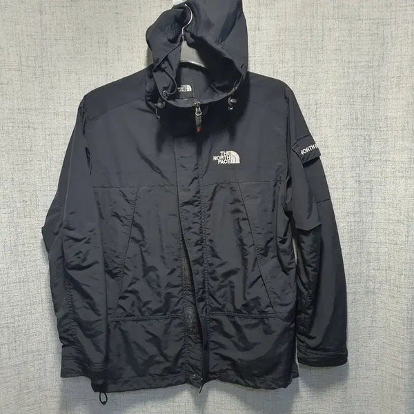 [BUNJANG] The North Face Pocket Logo Black Windbreaker Jacket / 노스페이스 포켓 로고 블랙 바람막이 자켓 85