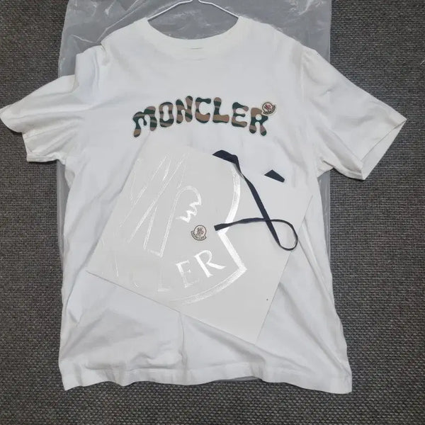 [BUNJANG] Moncler Short Sleeve T-Shirt XL / 몽클레어 반팔 xl