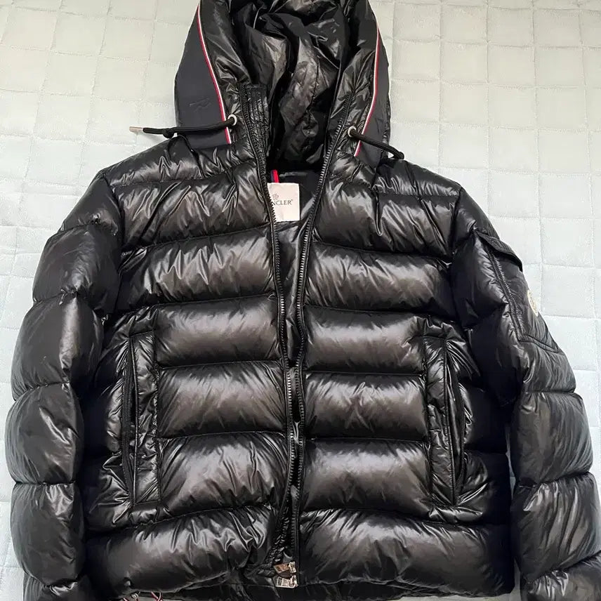[BUNJANG] Moncler Salzman Maya Padded Jacket / 몽클레어 패딩 살츠만 마야