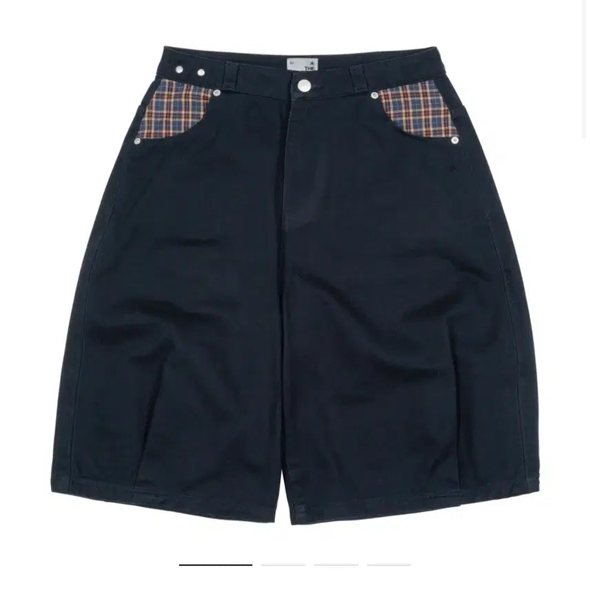[BUNJANG] The Coldest Moment Bermuda Pants / 더콜디스트모먼트 버뮤다 팬츠