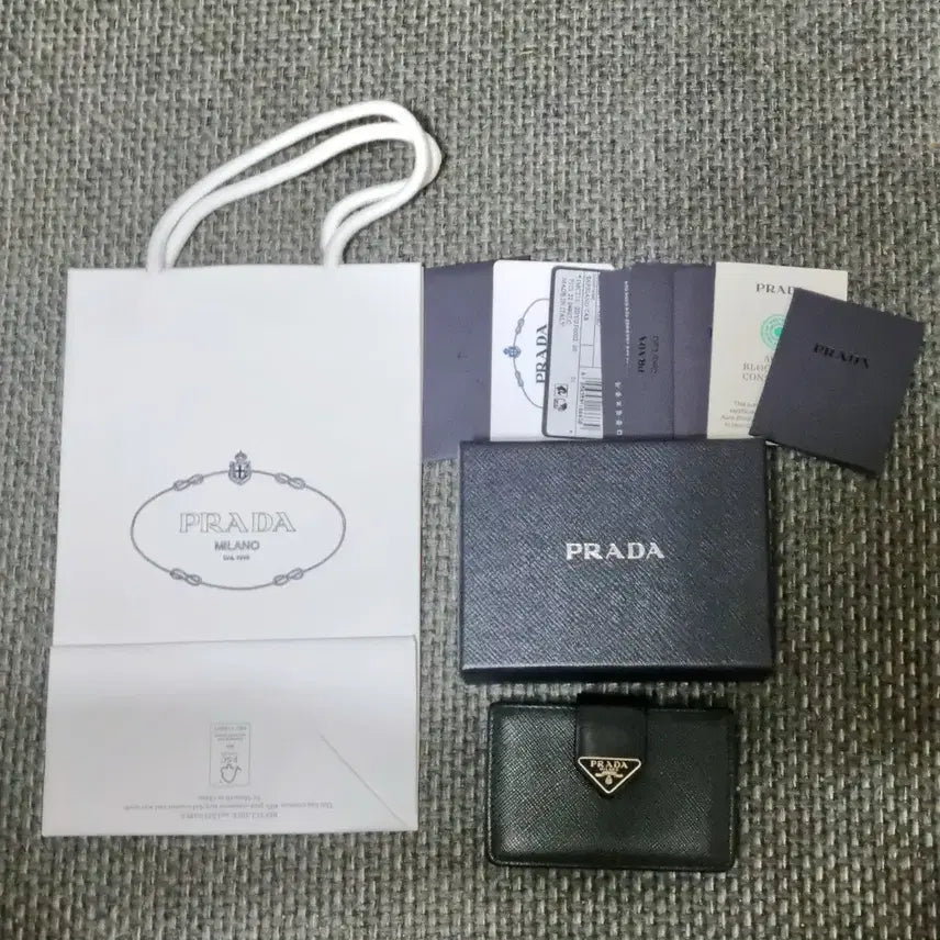 [BUNJANG] Prada Saffiano Leather Card Holder / 프라다사피아노카드지갑