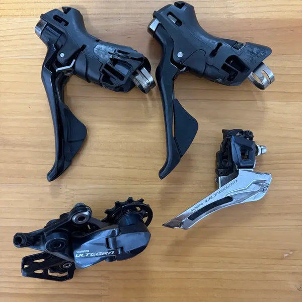 [BUNJANG] Shimano Ultegra R8000 Groupset (Shifters, Rear Derailleur, Front Derailleur) / 시마노 울테그라 r8000 삼점셋 레버, 뒷 드레일러, 앞 드레일러