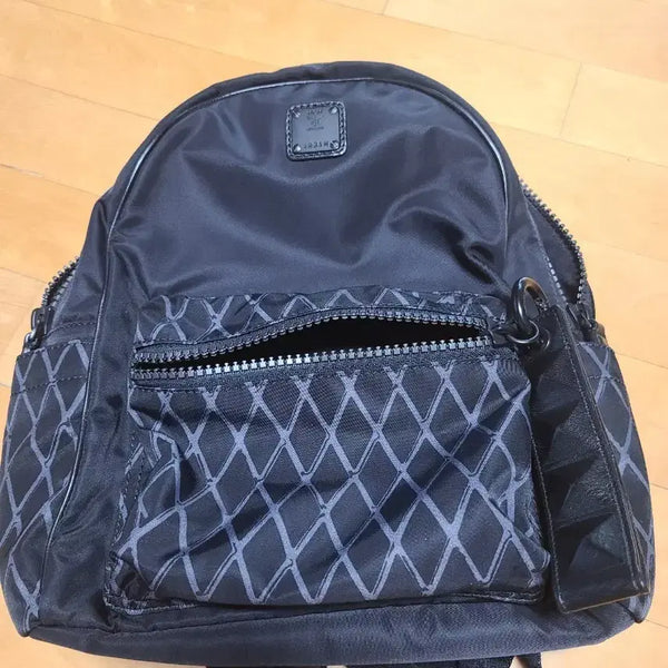 [BUNJANG] MCM Rombi Backpack Black / MCM 백팩 블랙  롬비