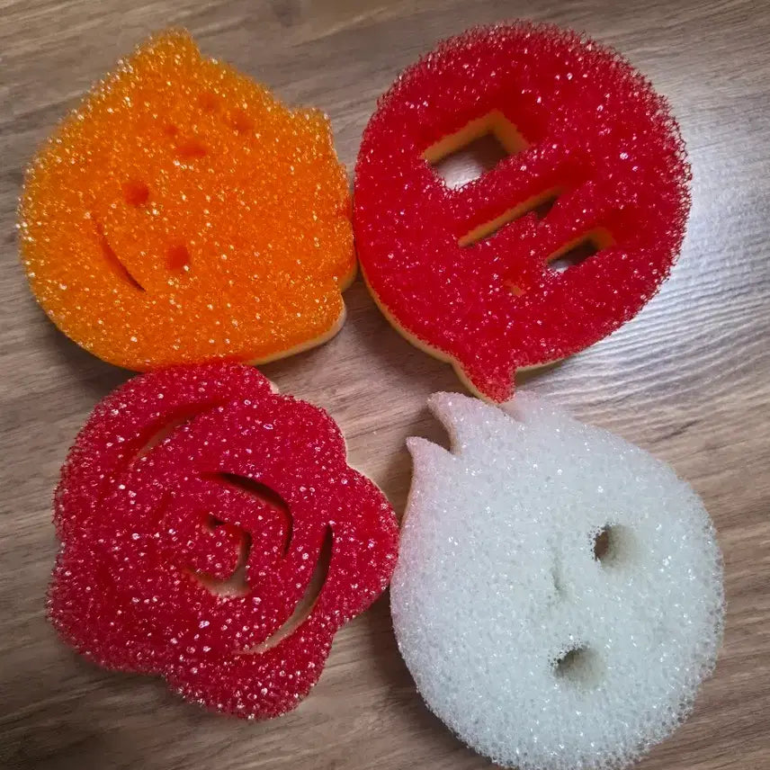 [BUNJANG] Scrub Daddy Kitchen Scrubber Set - Lotte Giants Collaboration (4 Pieces) / 부산 롯데 자이언츠 콜라보 스크럽대디4개