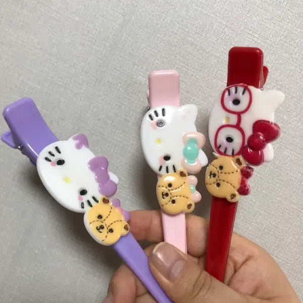 [BUNJANG] Hello Kitty Hair Claw Clips Set (3 Pieces) / 새상품 키티 미용실 집게 왕집게 3p