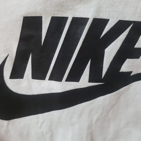 [BUNJANG] Nike White Cropped T-Shirt / 나이키 반팔티 화이트 크롭